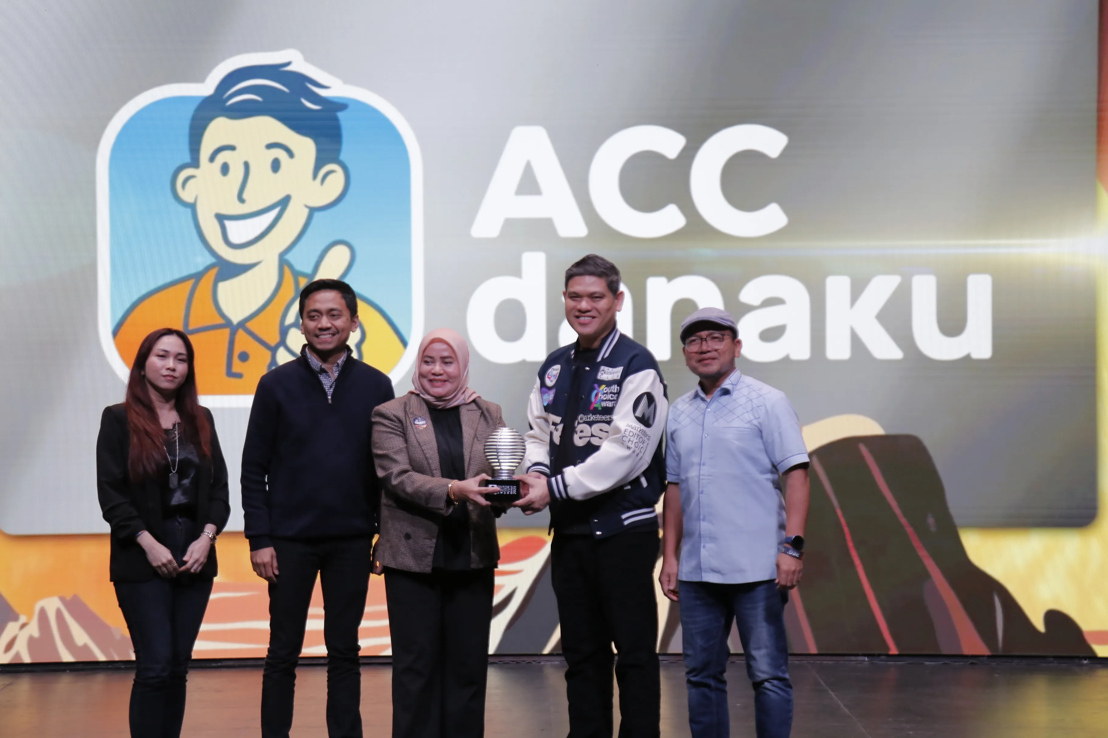 ACC Danaku Raih Online Offline Brand Transformation of The Year
